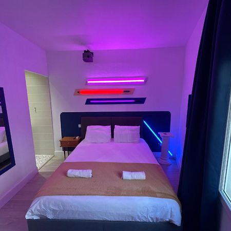 Roma Reva: Design Et Home Cinema Nîmes Kültér fotó